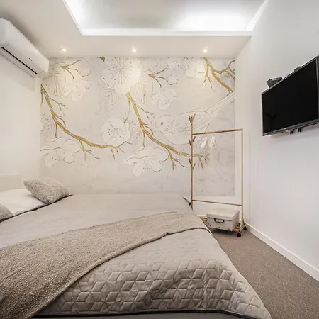 By Pyramid: Elisabeth Appartement Bratislava