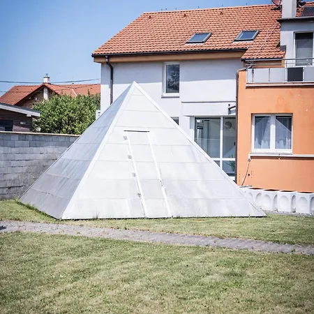 By Pyramid: Elisabeth * Bratislava